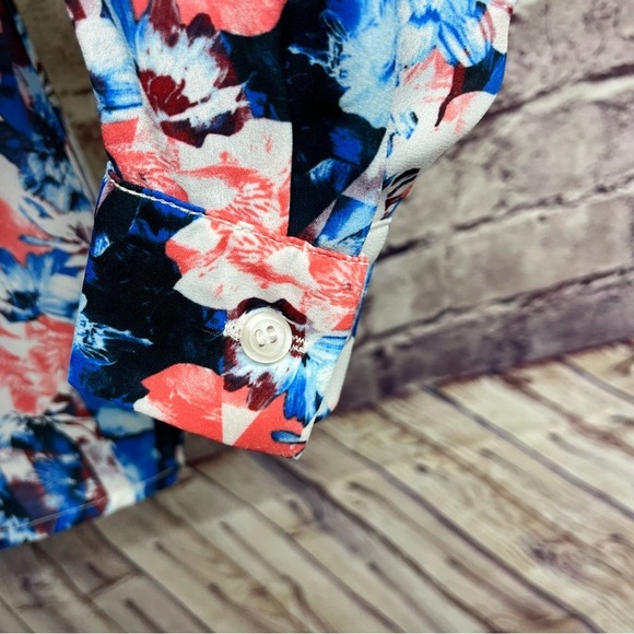 Disney Alice Through The Looking Glass Floral Tie Hem Blouse - Picture 5 of 11